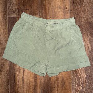 Love Tree Olive Drawstring Shorts Size Small